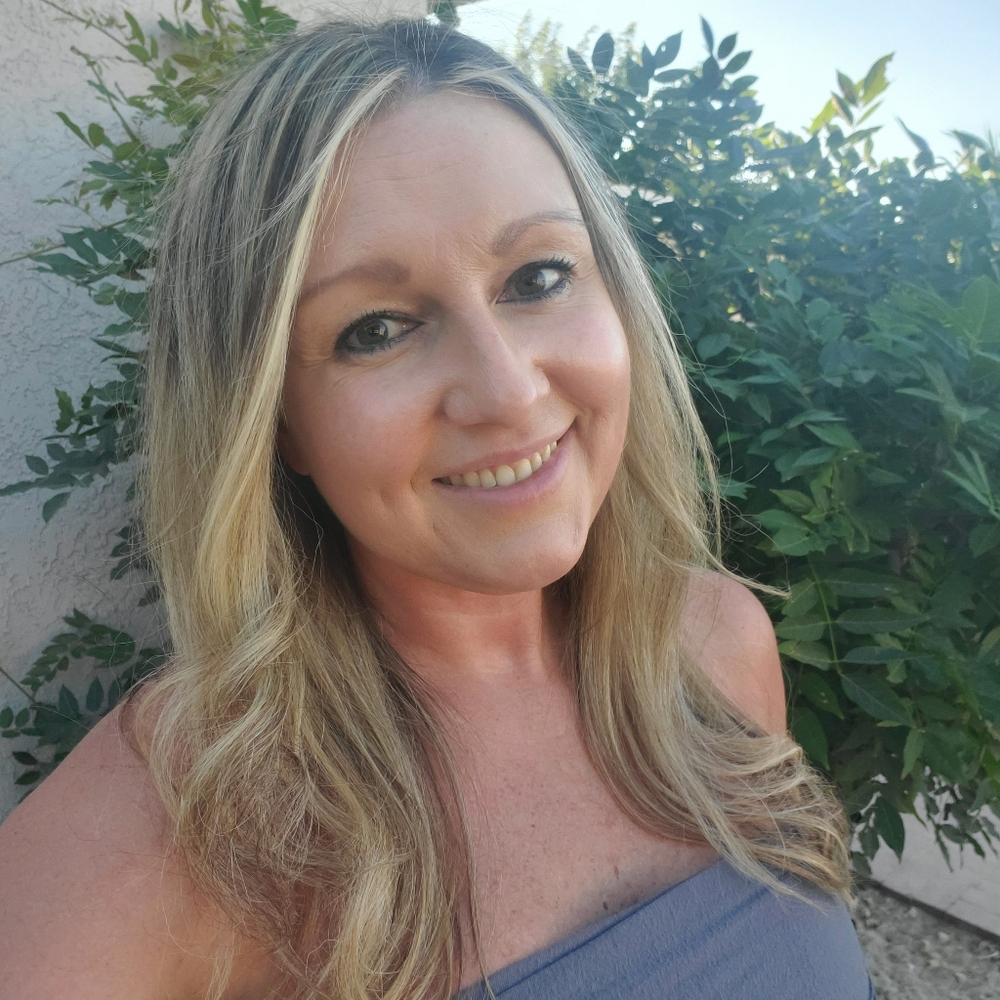 Meet your Posher, Rienna - Picture 2 of 4